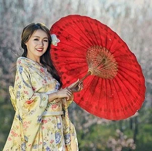 Girl-with Umbrella-91